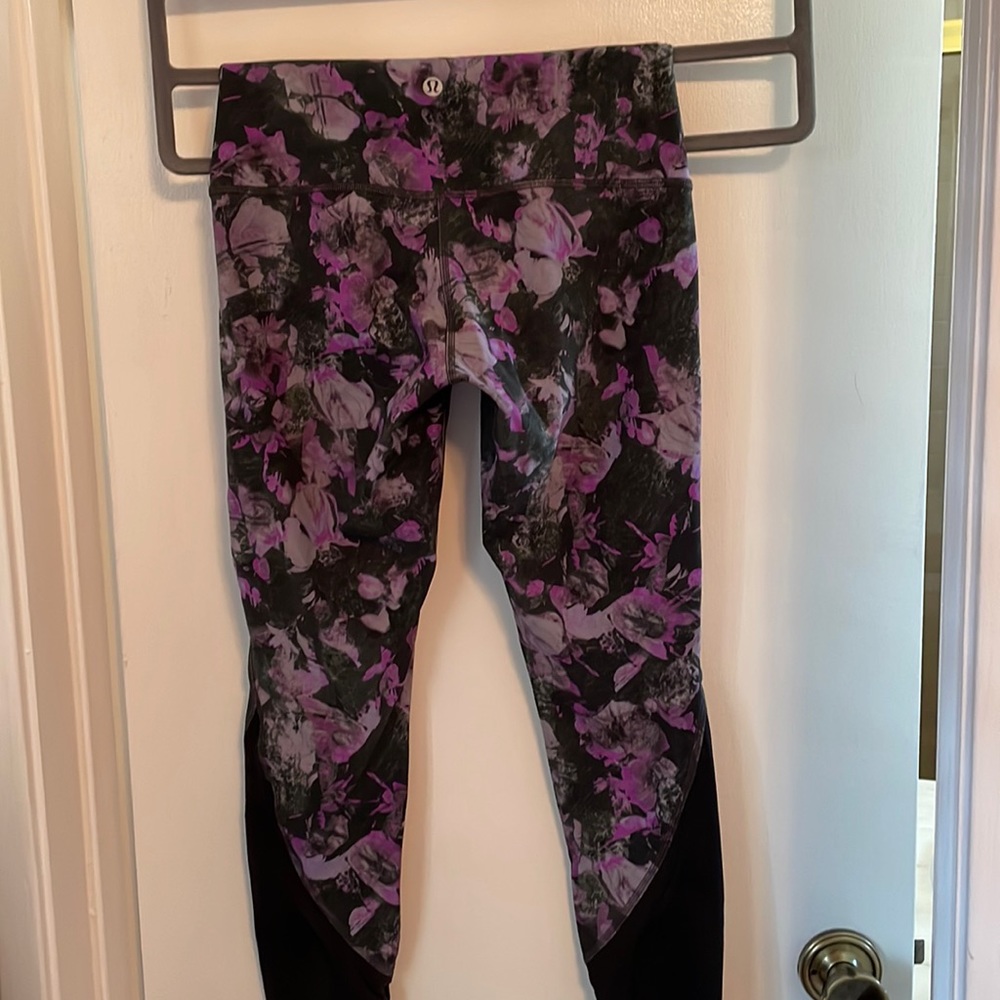 Lulu lemon leggings size 4 like new